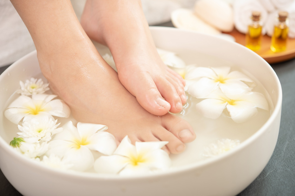 How to Massage Feet to Relieve Pain by Theapknews.shop Health & Beauty